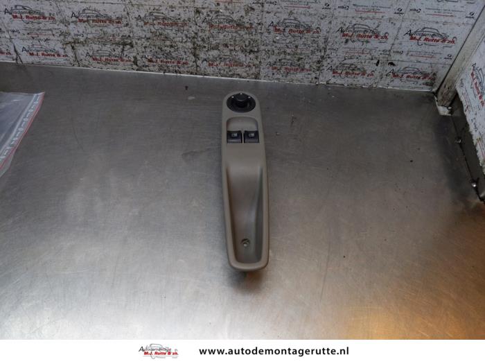 Gebruikte Combischakelaar ramen Renault ZOE O170477