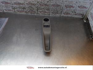 O170477 Gebruikte combischakelaar ramen Renault ZOE