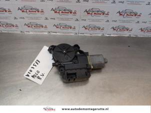 Begagnade Motor, dörrfönster Volkswagen Polo V (6R) 1.6 TDI 16V 75 Pris € 35,00 Marginaltabell erbjuds av Autodemontage M.J. Rutte B.V.