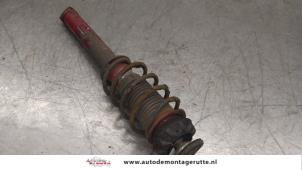 Gebruikte Schokdemperpoot links-voor Smart Fortwo Coupé (450.3) 0.7 Prijs op aanvraag aangeboden door Autodemontage M.J. Rutte B.V.