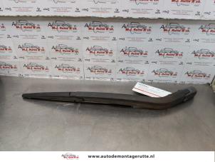 O174452 Gebruikte ruitenwisserarm achter Hyundai I20