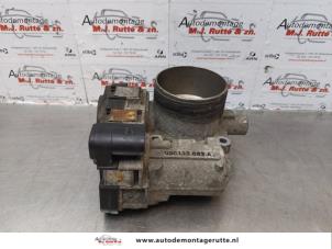 Gebruikte Gasklephuis Volkswagen Golf V (1K1) 1.6 FSI 16V Prijs op aanvraag aangeboden door Autodemontage M.J. Rutte B.V.