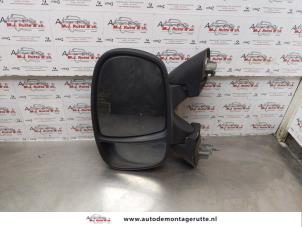 O175653 Gebruikte spiegel buiten links Renault Trafic