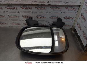 O175693 Gebruikte spiegel buiten links Opel Vivaro