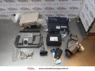 Begagnade Tändningslås + dator Peugeot 108 1.0 12V Pris på förfrågan erbjuds av Autodemontage M.J. Rutte B.V.