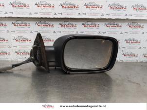 Używane Lusterko zewnetrzne prawe Volvo XC70 (SZ) XC70 2.4 T 20V Cena na żądanie oferowane przez Autodemontage M.J. Rutte B.V.
