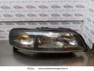 Gebruikte Koplamp rechts Volvo XC70 (SZ) XC70 2.4 T 20V Prijs op aanvraag aangeboden door Autodemontage M.J. Rutte B.V.