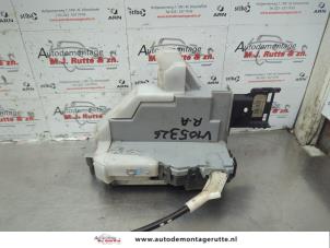 Gebruikte Slotmechaniek Portier 4Deurs rechts-achter Citroen C5 III Tourer (RW) 1.6 16V THP 155 Prijs op aanvraag aangeboden door Autodemontage M.J. Rutte B.V.