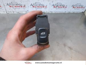 Gebruikte Ruit schakelaar elektrisch Volvo XC90 I 2.9 T6 24V Prijs op aanvraag aangeboden door Autodemontage M.J. Rutte B.V.