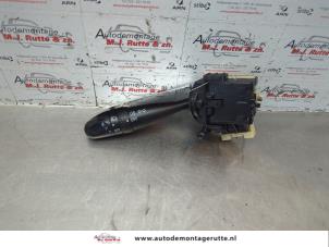 Begagnade Indikatorbrytare Nissan Pixo (D31S) 1.0 12V Pris på förfrågan erbjuds av Autodemontage M.J. Rutte B.V.