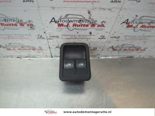 Używane Przelacznik combi okienny Skoda Fabia II Combi 1.2 TDI 12V Greenline Cena na żądanie oferowane przez Autodemontage M.J. Rutte B.V.