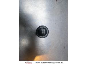 Begagnade Start/stopp-brytare Renault Espace (JK) 3.5 V6 24V Grand Espace Pris på förfrågan erbjuds av Autodemontage M.J. Rutte B.V.