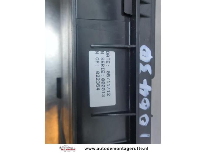 Vägmätare KM från en Renault Grand Scénic III (JZ) 1.4 16V TCe 130 2013