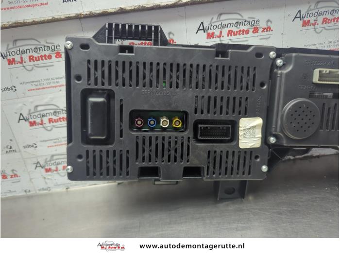 Vägmätare KM från en Renault Grand Scénic III (JZ) 1.4 16V TCe 130 2013