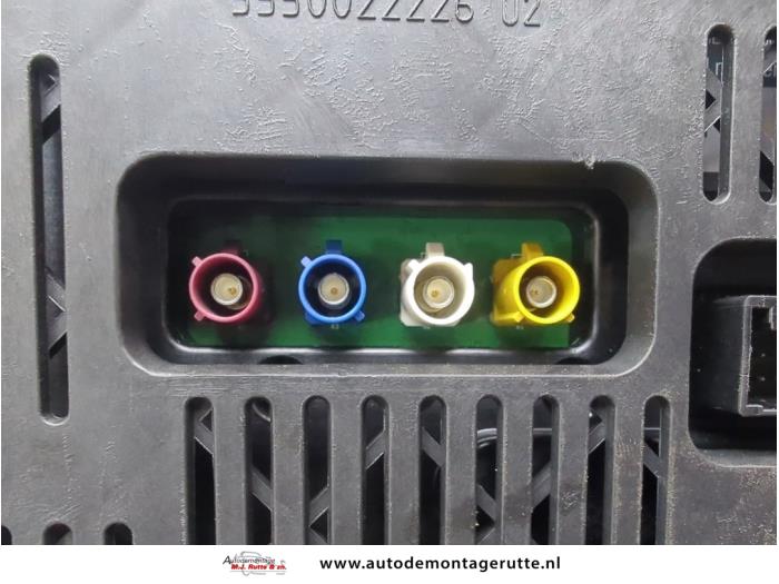 Vägmätare KM från en Renault Grand Scénic III (JZ) 1.4 16V TCe 130 2013