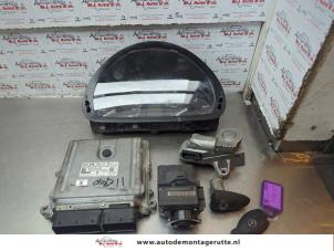 Gebruikte Kontaktslot + computer Mercedes Sprinter 5t (906.63/65) 513 CDI 16V Prijs € 350,00 Margeregeling aangeboden door Autodemontage M.J. Rutte B.V.