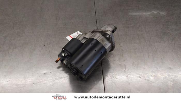 Startmotor van een BMW 3 serie (E90) 318i 16V 2006