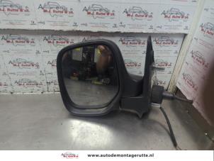 O187768 Gebruikte spiegel buiten links Citroen Berlingo