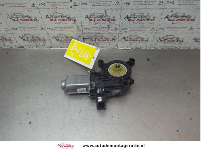 Gebruikte Portierruitmotor Seat Ibiza O189641