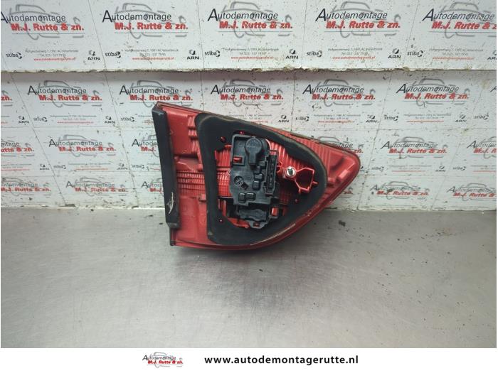 Baklykta, höger från en Seat Exeo ST (3R5) 2.0 TSI 16V 2010