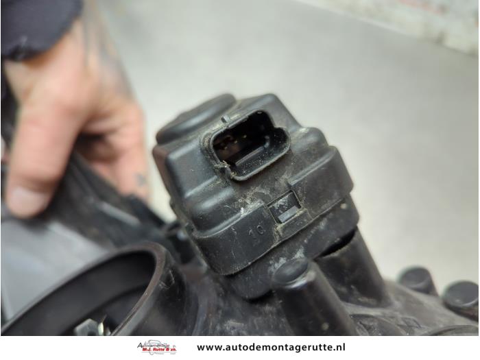 Koplamp links van een Toyota Aygo (B10) 1.0 12V VVT-i 2008