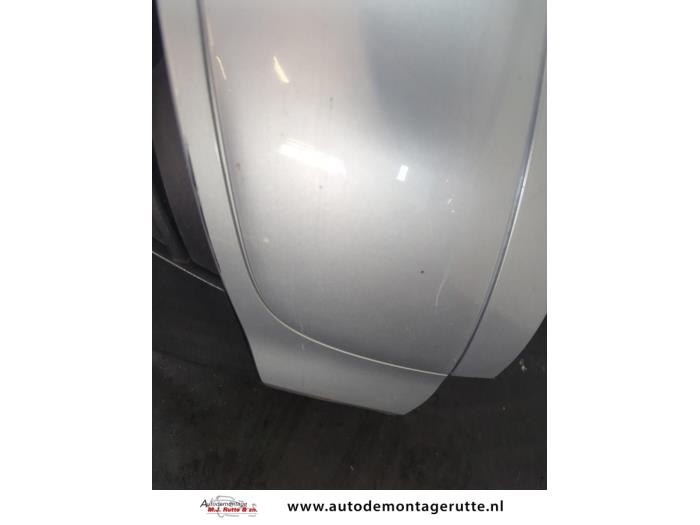 Voorbumper van een Volkswagen Fox (5Z) 1.4 16V 2006