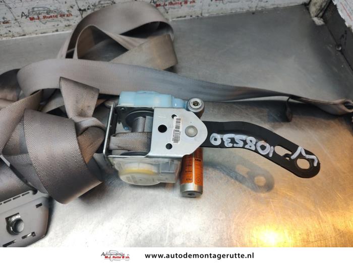 Främre säkerhetsbälte, vänster från en Kia Picanto (BA) 1.0 12V 2007