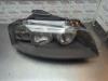 Audi A3 Sportback (8PA) 2.0 FSI 16V Koplamp rechts