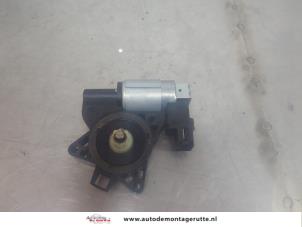 O195183 Gebruikte ruitmechaniek 4deurs links-voor Mazda 5.