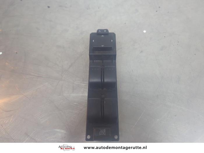 Gebruikte Raam schakelaar elektrisch Mazda 5. O195184