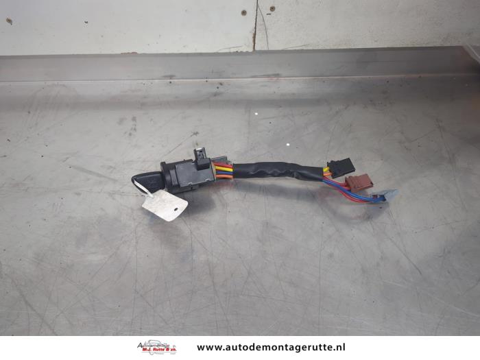 Gebruikte Kontaktslot+Sleutel Peugeot 106 O195265