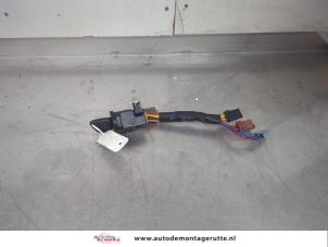 O195265 Gebruikte kontaktslot+sleutel Peugeot 106