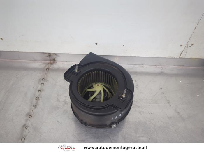 Gebruikte Kachel Ventilatiemotor Peugeot 106 O195267