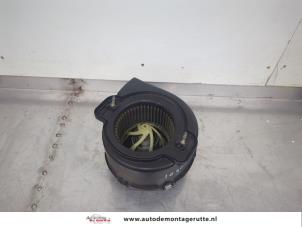 O195267 Gebruikte kachel ventilatiemotor Peugeot 106