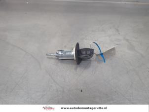 O195310 Gebruikte kontaktslot+sleutel Suzuki Wagon R+