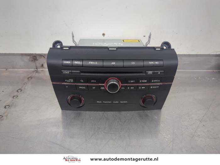 Gebruikte Radio Mazda 3. O195327