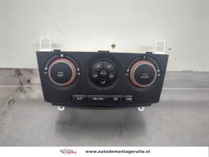 O195330 Gebruikte chaufage bedieningspaneel Mazda 3.