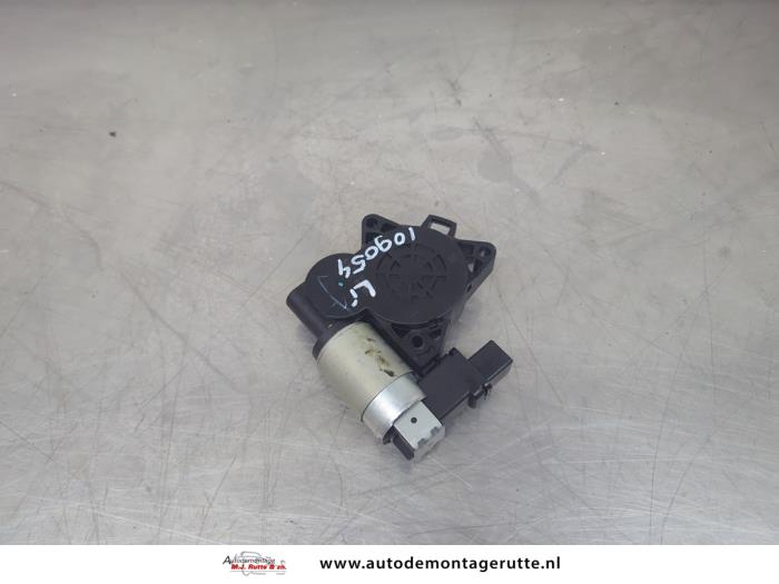 Gebruikte Raammotor Portier Mazda 3. O195333