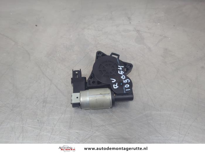 Gebruikte Raammotor Portier Mazda 3. O195334