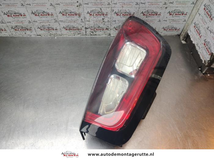 Gebruikte Achterlicht links Fiat Punto O195361