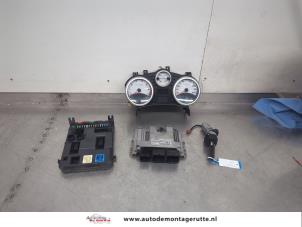O195364 Gebruikte kontaktslot + computer Peugeot 207