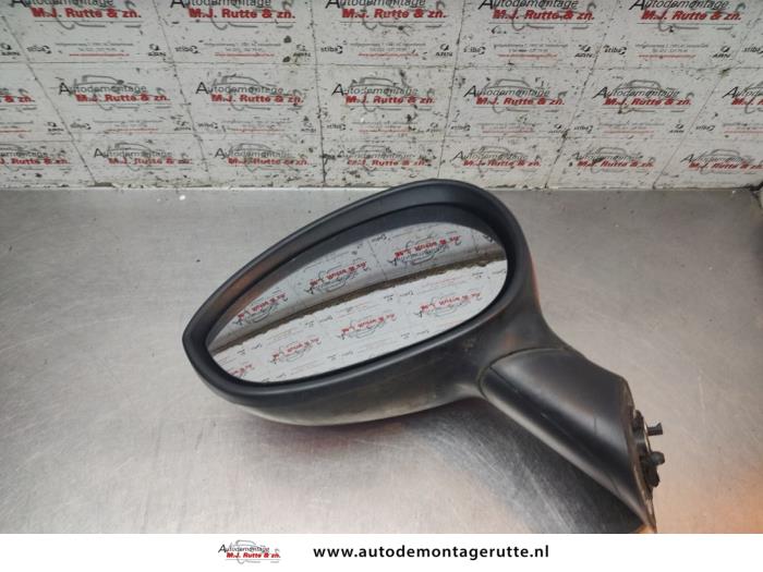 Gebruikte Spiegel Buiten links Fiat Punto O195371