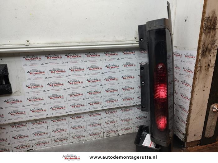 Gebruikte Achterlicht rechts Opel Vivaro O195374