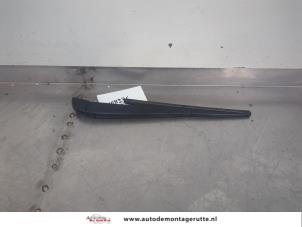 O195448 Gebruikte ruitenwisserarm achter Mitsubishi Lancer