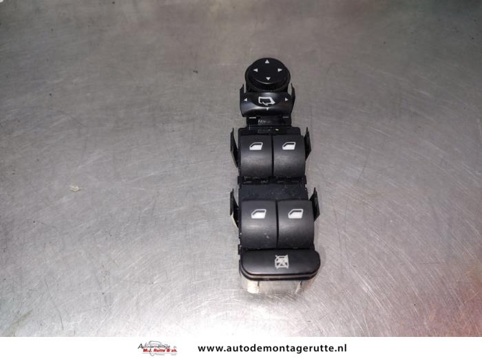 Gebruikte Elektrisch Raam Schakelaar Peugeot 307 O195488