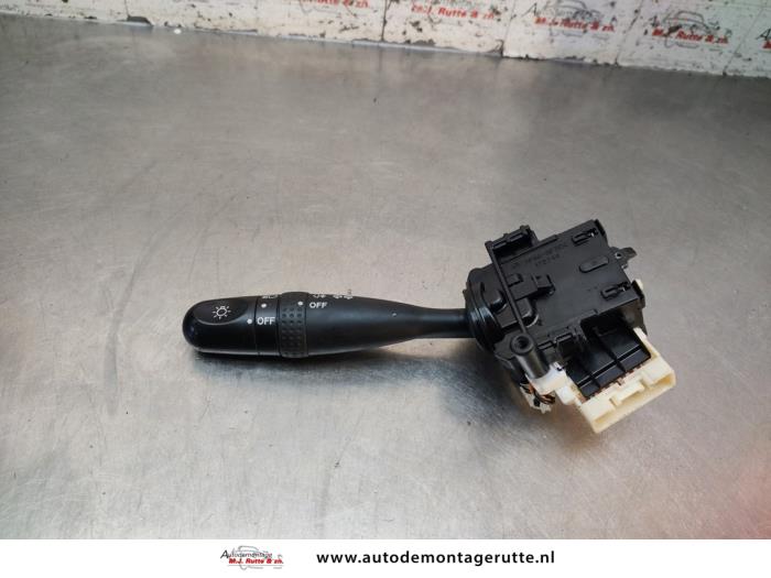 Gebruikte Schakelaar Licht Suzuki Swift O195544