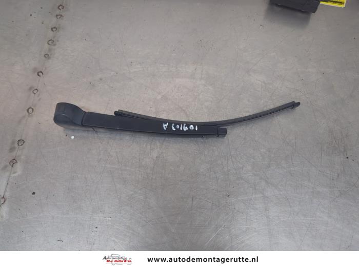 Gebruikte Ruitenwisserarm achter Volkswagen Sharan O195553
