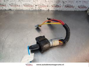 O195567 Gebruikte kontaktslot+sleutel Citroen Jumpy