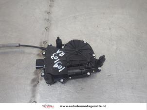 O195604 Gebruikte sluithulpmotor portier rechts-achter Volkswagen Sharan