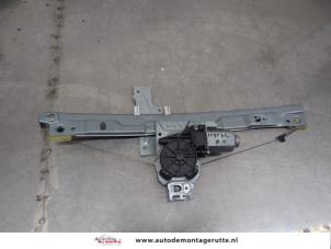 O195630 Gebruikte ruitmechaniek 4deurs rechts-voor Peugeot 207